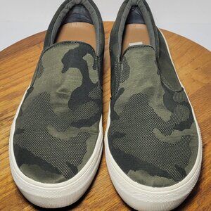 Steve Madden Women's Gills Comfort Slip On Shoes Green Camouflage - Size 7M